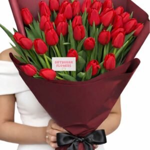 باقة توليب أحمر